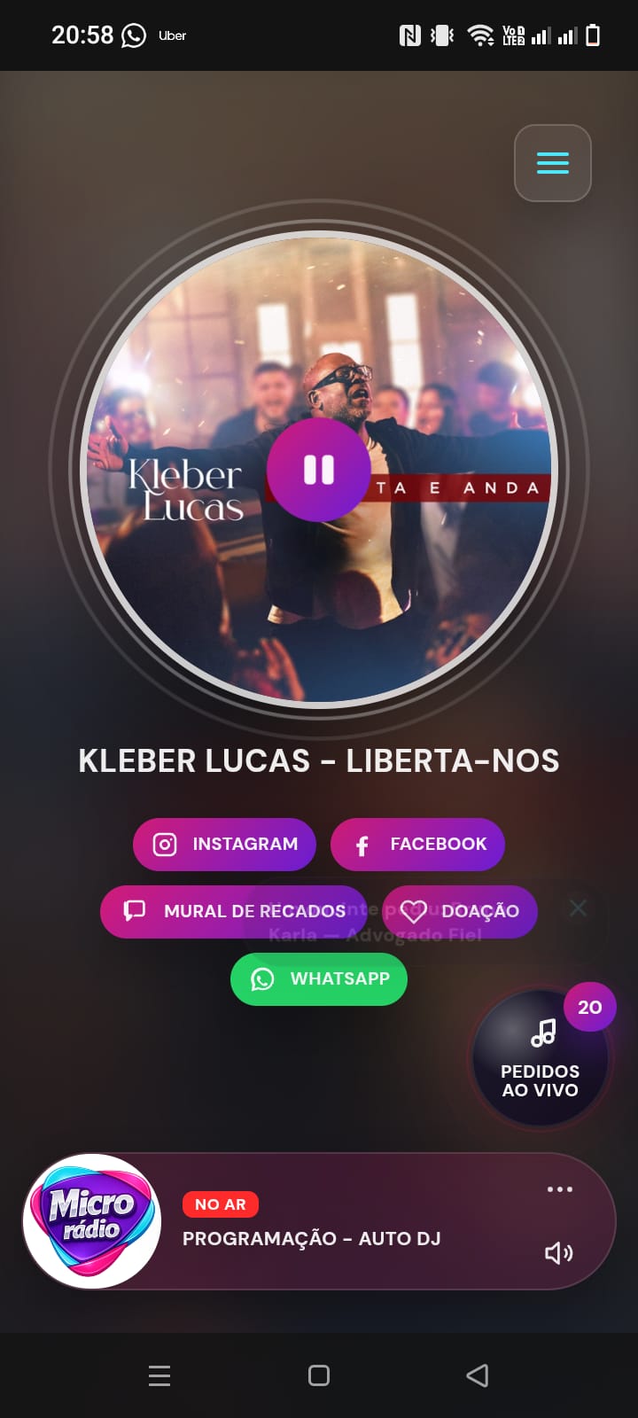 Player com ondas animadas
